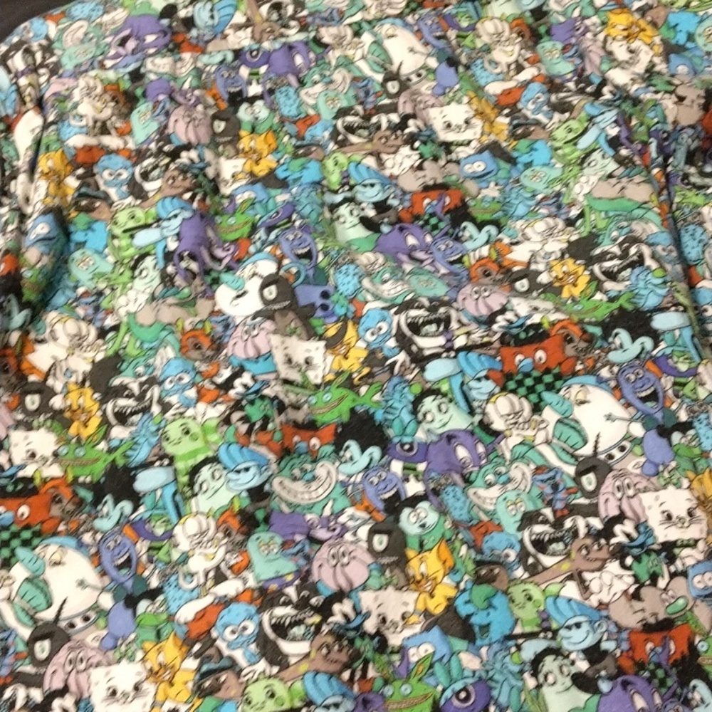 Shirt - Picture 2 of 3